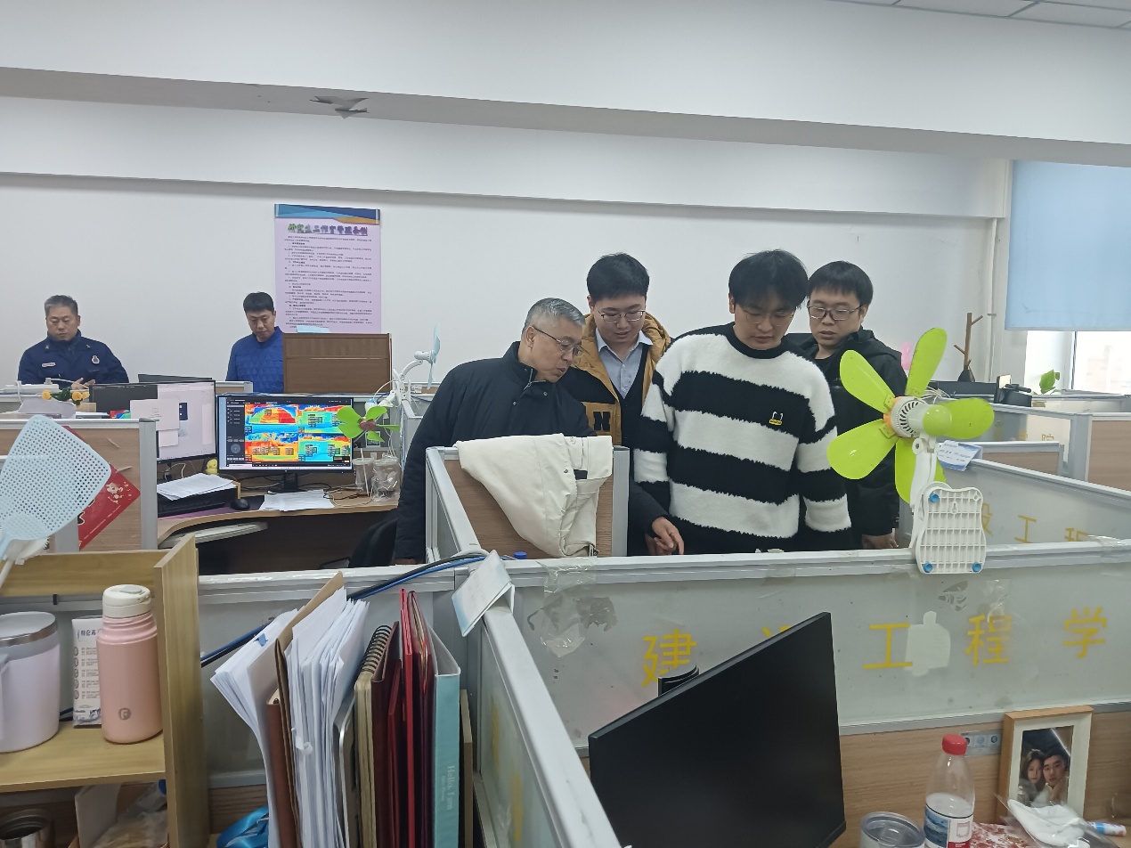 一群人在厨房里工作AI 生成的内容可能不正确。